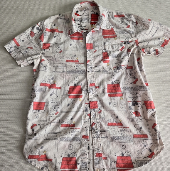 Peanuts Red and White Casual Button Down Shirt - Picture 1 of 16